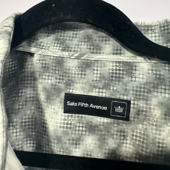Saks Fifth Avenue grey patterned button down - Picture 2 of 3